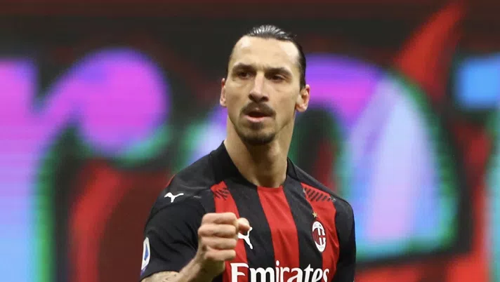 Zlatan Ibrahimovic (attaccante AC Milan) esulta per un suo gol in Milan-Crotone 4-0 (Serie A 2020-2021) | News (Getty Images)