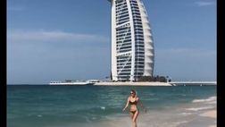 VIDEO / Alessia Marcuzzi, splendida 46enne: compleanno e mini vacanza a Dubai