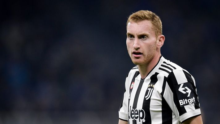MILAN, ITALY - OCTOBER 24: Dejan Kulusevski of Juventus during the Serie A match between FC Internazionale and Juventus at Stadio Giuseppe Meazza on October 24, 2021 in Milan, Italy. (Photo by Daniele Badolato - Juventus FC/Juventus FC via Getty Images)