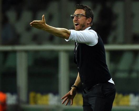  TURIN, ITALY - MAY 28: Eusebuio Di Francesco head coach of US Sassuolo gestures during the Serie A match between FC Torino and US Sassuolo at Stadio Olimpico di Torino on May 28, 2017 in Turin, Italy. (Photo by Pier Marco Tacca/Getty Images) 