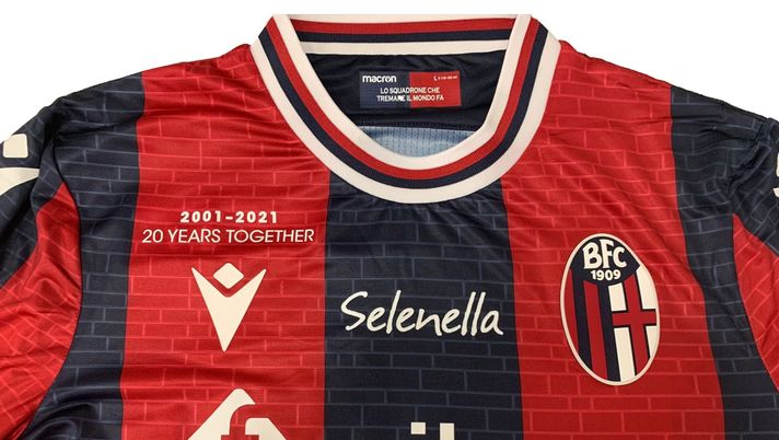 Maglia celebrativa per i vent’anni con Macron Maglia celebrativa per i vent’anni con Macron - immagine 1