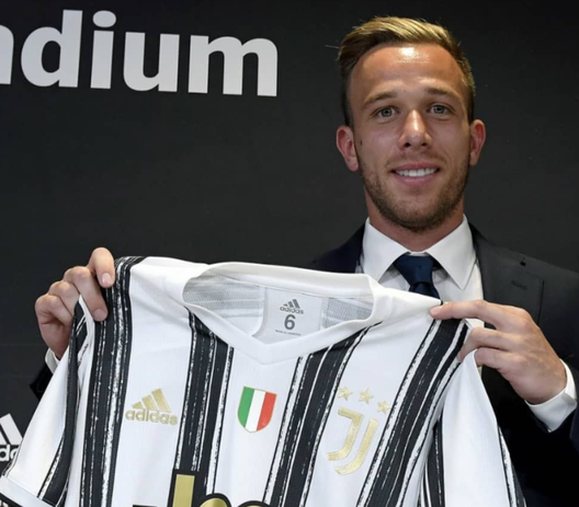 Arthur (Instagram Juventus) Arthur (Instagram Juventus)