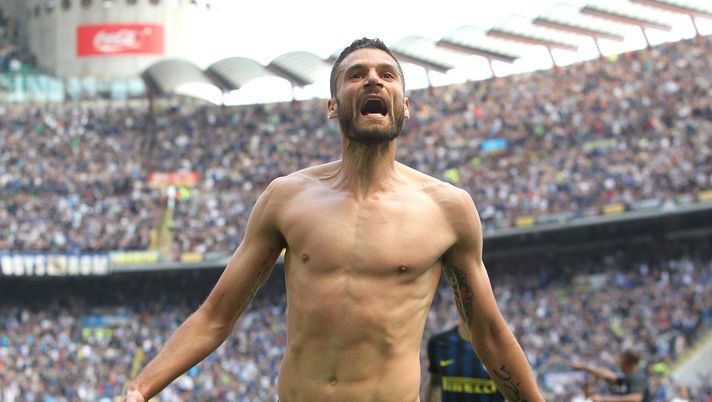 Antonio Candreva esulta dopo il suo gol in Inter-Milan (credits: GETTY Images) 