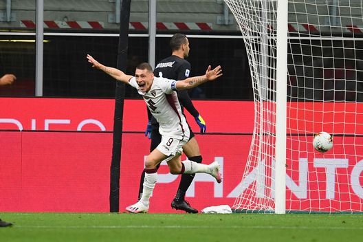 MILAN, ITALY - JULY 13: Andrea Belotti of Torino FC celebrates after scoring the goal during the Serie A match between FC Internazionale and Torino FC at Stadio Giuseppe Meazza on July 13, 2020 in Milan, Italy. (Photo by Claudio Villa - Inter/Inter via Getty Images) MILAN, ITALY - JULY 13: Andrea Belotti of Torino FC celebrates after scoring the goal during the Serie A match between FC Internazionale and Torino FC at Stadio Giuseppe Meazza on July 13, 2020 in Milan, Italy. (Photo by Claudio Villa - Inter/Inter via Getty Images)