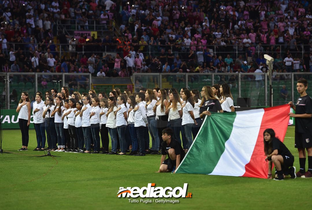  PALERMO, ITALY - JUNE 13:  Atmosphere during the serie B playoff match final between US Citta di Palermo and Frosinone Calcio at Stadio Renzo Barbera on June 13, 2018 in Palermo, Italy.  (Photo by Tullio M. Puglia/Getty Images) 
