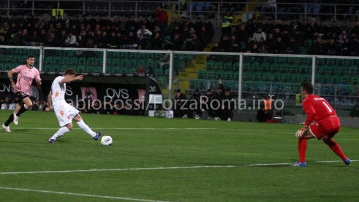 Palermo-Roma 'Te lo dico su Facebook': “A Zamparì, t'ha fregato il 5%” Palermo-Roma 'Te lo dico su Facebook': “A Zamparì, t'ha fregato il 5%” - immagine 1