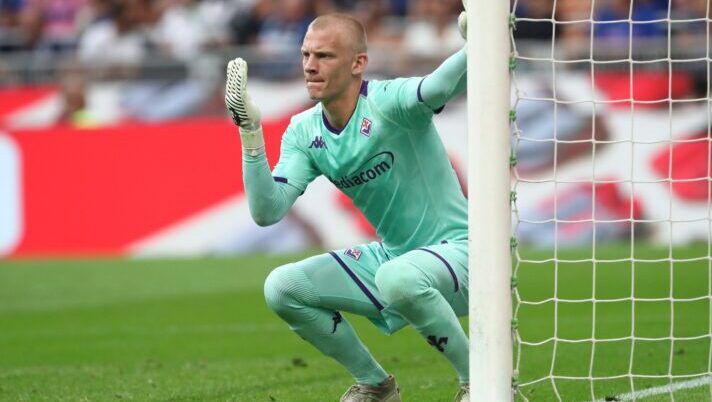 Fiorentina, c’è un infortunio nel riscaldamento per Christensen: gioca Terracciano. Nzola… - immagine 1