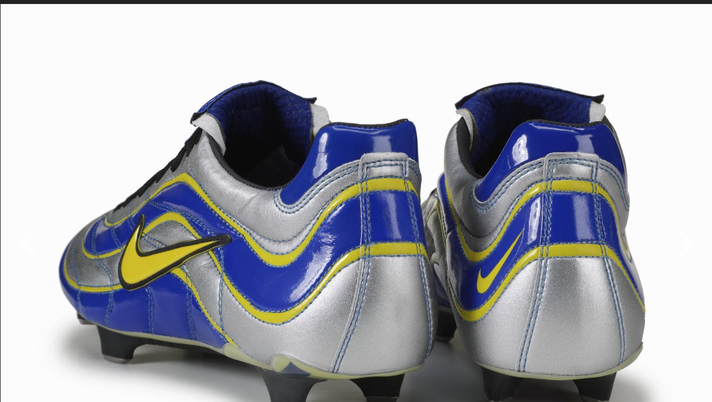Ronaldo e Neymar uniti dalle Nike Mercurial. Il Fenomeno: “Sono legato a lui, non deve mai dimenticare…” 
