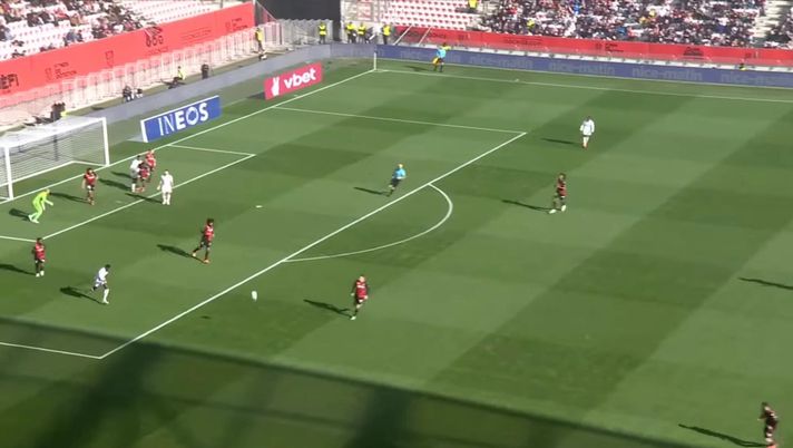 Nizza-Lille, girato un film po*n0 durante la sfida di Ligue 1 vinta da Digard  Nizza-Lille, girato un film po*n0 durante la sfida di Ligue 1 vinta da Digard - immagine 1