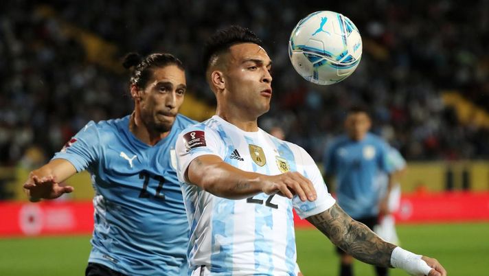 FCIN1908 / Inter, Nazionali di ritorno e accertamenti: Sanchez da valutare, Lautaro è ok FCIN1908 / Inter, Nazionali di ritorno e accertamenti: Sanchez da valutare, Lautaro è ok - immagine 1