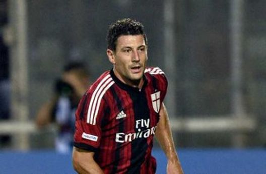 Daniele Bonera, difensore rossonero (http://www.calcionews24.com/) Daniele Bonera, difensore rossonero (http://www.calcionews24.com/)