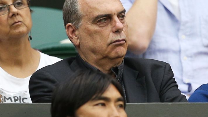 LONDON, ENGLAND - JUNE 29: Avram Grant attends the Ladies' Singles third round matcj between Serena Williams of the United States of America and Kimiko Date-Krumm of Japan on day six of the Wimbledon Lawn Tennis Championships at the All England Lawn Tennis and Croquet Club on June 29, 2013 in London, England. (Photo by Clive Brunskill/Getty Images) LONDON, ENGLAND - JUNE 29: Avram Grant attends the Ladies' Singles third round matcj between Serena Williams of the United States of America and Kimiko Date-Krumm of Japan on day six of the Wimbledon Lawn Tennis Championships at the All England Lawn Tennis and Croquet Club on June 29, 2013 in London, England. (Photo by Clive Brunskill/Getty Images)