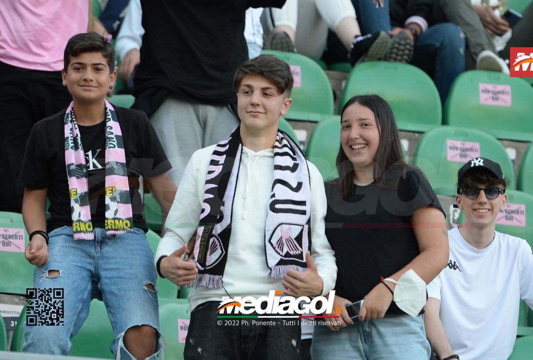 Fototifo, i tifosi allo stadio per Palermo-Virtus Entella 2-2 (gallery) - immagine 48