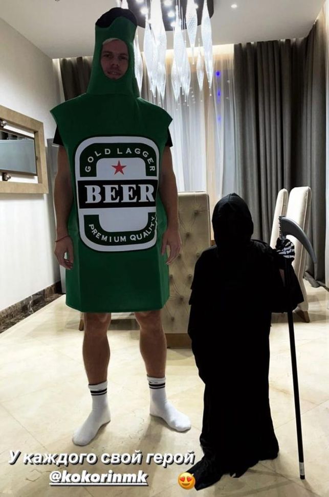 FOTO – Kokorin in una posa speciale travestito… da birra- immagine 2