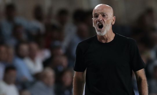 Stefano Pioli (allenatore AC Milan) qui durante Atalanta-Milan 1-1 (Serie A 2022-2023) | News (Getty Images) Stefano Pioli AC Milan Atalanta-Milan 1-1 Serie A 2022-2023