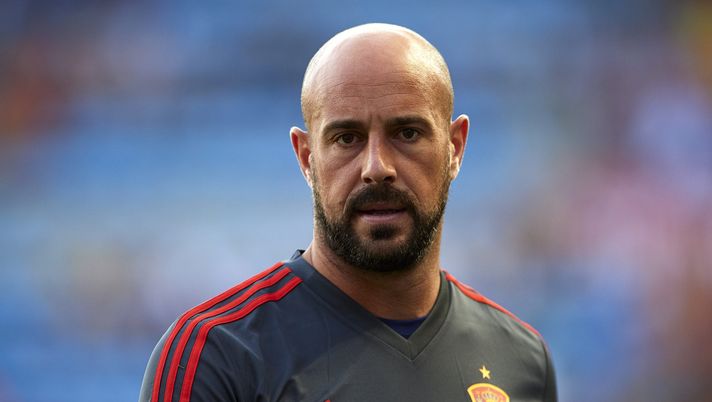 Pepe Reina compie 40 anni: una carriera da leader in Italia tra Napoli, Milan e Lazio - immagine 1