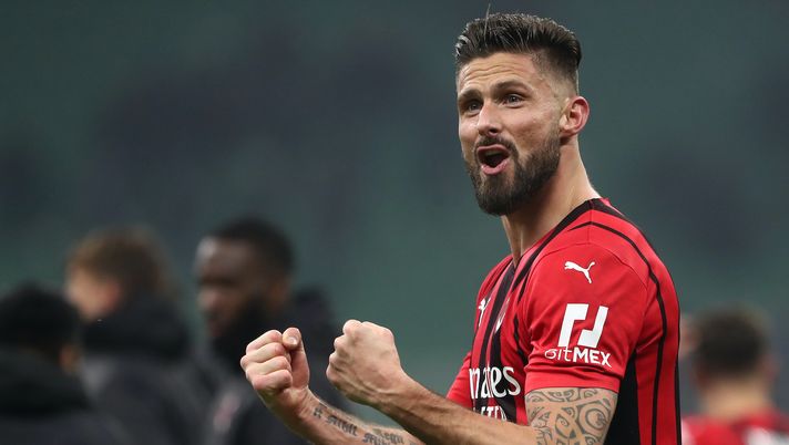 Olivier Giroud (attaccante AC Milan) esulta per la vittoria nel derby Inter-Milan 1-2 (Serie A 2021-2022) | News (Getty Images) Olivier Giroud AC Milan