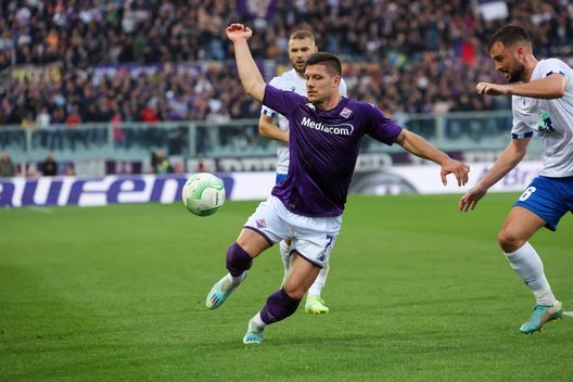 GERMOGLI PH: 20 APRILE 2023 FIRENZE STADIO ARTEMIO FRANCHI CONFERENCE LEAGUE FIORENTINA VS LECH POZNAN NELLA FOTO JOVIC Jovic, vietato sbagliare: Italiano si fida e adesso servono delle risposte- immagine 2