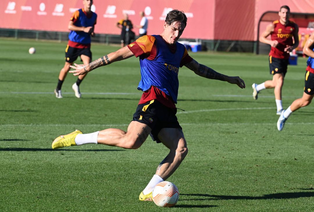 Trigoria, palestra per chi ha giocato ieri. Karsdorp in campo – FOTO GALLERY - immagine 8