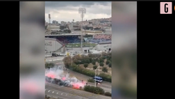VIDEO Cagliari-Palermo, ultrà rossoblu attaccano il bus dei tifosi rosanero