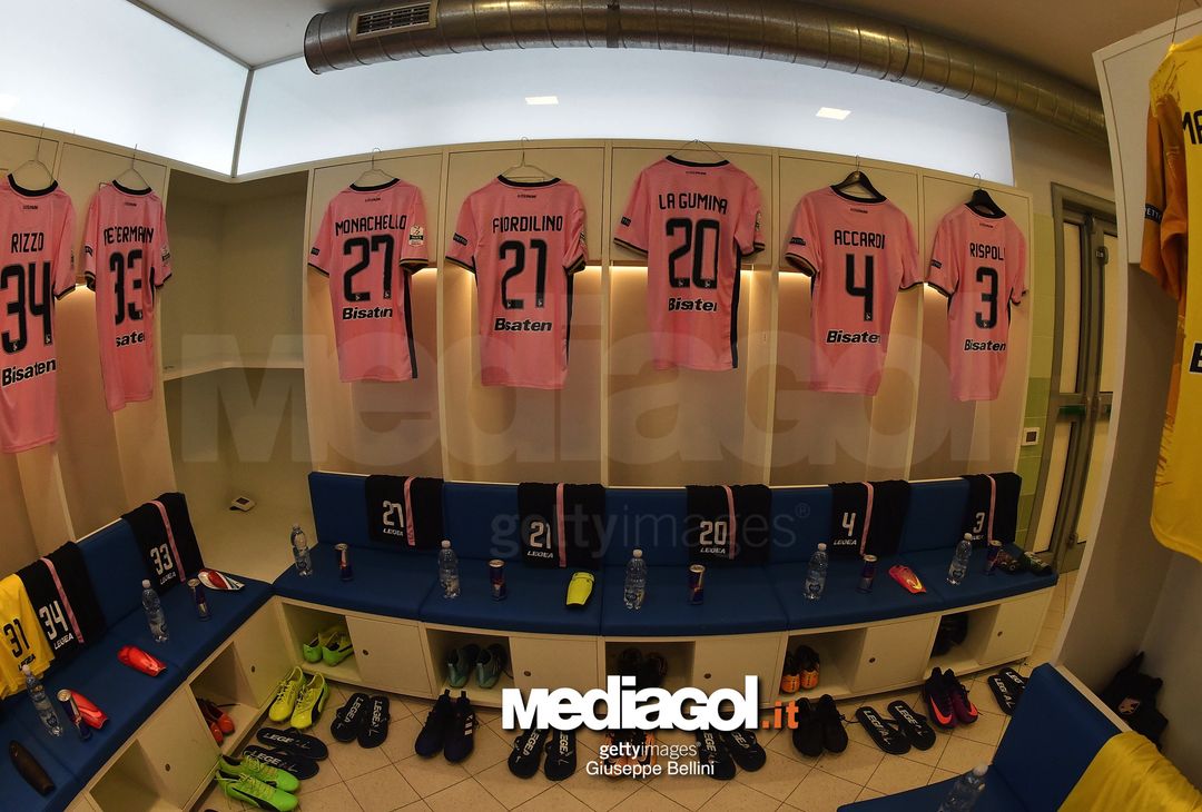 PESCARA, ITALY - NOVEMBER 03:  Dressing room of Città di Palermo FC prior the Serie B match between Pescara Calcio and US Citta di Palermo FC at Stadio Adriatico Giovanni Cornacchia on November 3, 2017 in Pescara, Italy.  (Photo by Giuseppe Bellini/Getty Images) 