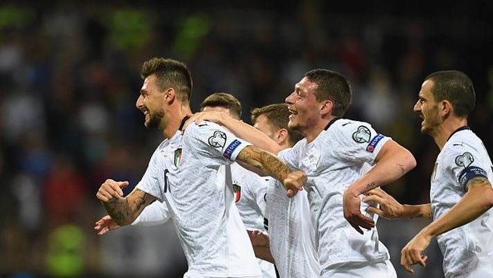 ZENICA, BOSNIA AND HERZEGOVINA - NOVEMBER 15: Francesco Acerbi of Italy celebrates with Andrea Belotti of Italy after scoring the opening goal during the UEFA Euro 2020 Qualifier between Bosnia and Herzegovina and Italy on November 15, 2019 in Zenica, Bosnia and Herzegovina. (Photo by Claudio Villa/Getty Images) ZENICA, BOSNIA AND HERZEGOVINA - NOVEMBER 15: Francesco Acerbi of Italy celebrates with Andrea Belotti of Italy after scoring the opening goal during the UEFA Euro 2020 Qualifier between Bosnia and Herzegovina and Italy on November 15, 2019 in Zenica, Bosnia and Herzegovina. (Photo by Claudio Villa/Getty Images)