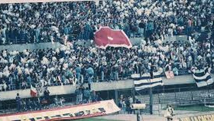 Il derby prima del veglione...a Torino era il 1988... Il derby prima del veglione...a Torino era il 1988...
