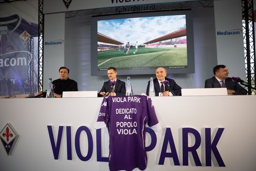 Bagno a Ripoli (FI), presentazione e piantumazione del primo ulivo al Viola Park ACF Fiorentina 2021-02-05 © Massimo Sestini Bagno a Ripoli (FI), presentazione e piantumazione del primo ulivo al Viola Park ACF Fiorentina 2021-02-05 © Massimo Sestini
