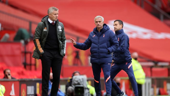 MANCHESTER, ENGLAND - OCTOBER 04: Jose Mourinho, Manager of Tottenham Hotspur and Ole Gunnar Solskjaer, Manager of Manchester United during the Premier League match between Manchester United and Tottenham Hotspur at Old Trafford on October 04, 2020 in Manchester, England. Sporting stadiums around the UK remain under strict restrictions due to the Coronavirus Pandemic as Government social distancing laws prohibit fans inside venues resulting in games being played behind closed doors. (Photo by Carl Recine - Pool/Getty Images) MANCHESTER, ENGLAND - OCTOBER 04: Jose Mourinho, Manager of Tottenham Hotspur and Ole Gunnar Solskjaer, Manager of Manchester United during the Premier League match between Manchester United and Tottenham Hotspur at Old Trafford on October 04, 2020 in Manchester, England. Sporting stadiums around the UK remain under strict restrictions due to the Coronavirus Pandemic as Government social distancing laws prohibit fans inside venues resulting in games being played behind closed doors. (Photo by Carl Recine - Pool/Getty Images)