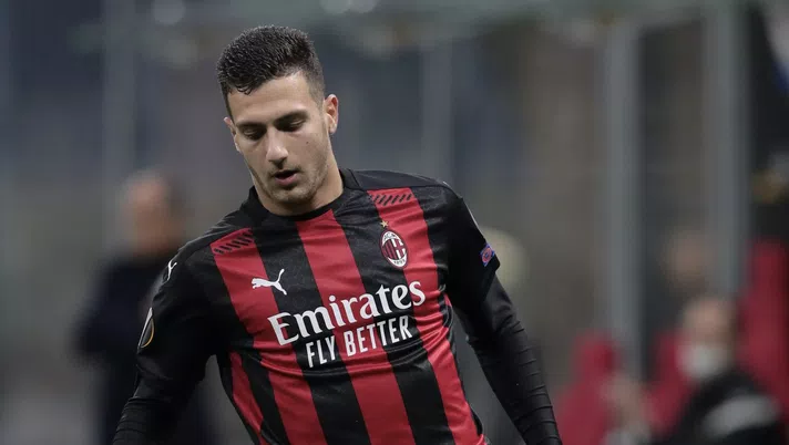 Diogo Dalot (ex difensore AC Milan), qui durante Milan-Sparta Praga 3-0 (Europa League 2020-2021) | News (Getty Images)