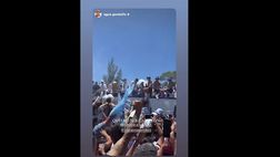 VIDEO / Argentina, Lautaro sul pullman della festa: la compagna filma tutto