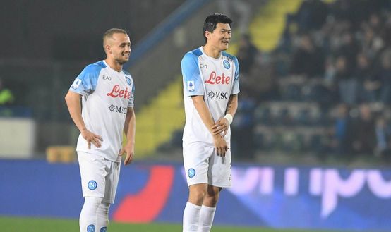 FOTO Vittoria del Napoli al Castellani, il club omaggia Kim e Lobotka: il tributo- immagine 2
