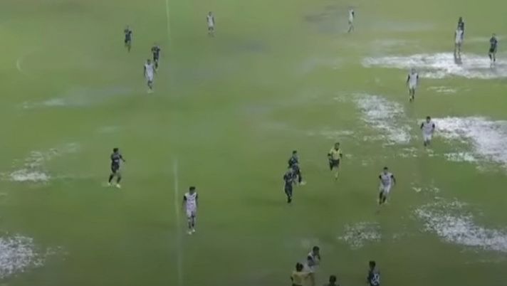 Succede in Bolivia: l’arbitro assegna 42 minuti di recupero - immagine 1