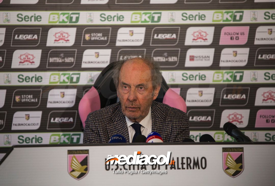  PALERMO, ITALY - FEBRUARY 18: Rino Foschi, President of Palermo speaks to media during an US Citta di Palermo Press Conference at Tenente Carmelo Onorato Sports Center on February 18, 2019 in Palermo, Italy. (Photo by Getty Images/Getty Images) 