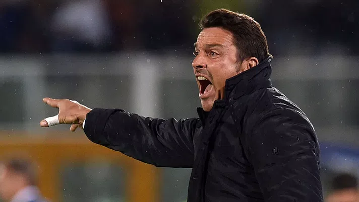 PESCARA, ITALY - SEPTEMBER 21:  Massimo Oddo head coach of Pescara Calcio during the Serie A match between Pescara Calcio and FC Torino at Adriatico Stadium on September 21, 2016 in Pescara, Italy.  (Photo by Giuseppe Bellini/Getty Images)