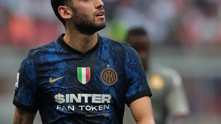 Hakan Calhanoglu