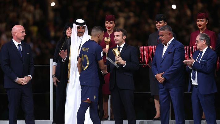 Argentina-Francia, Macron ringrazia i Blues dopo il k.o: “Ci hanno fatto sognare”  Argentina-Francia, Macron ringrazia i Blues dopo il k.o: “Ci hanno fatto sognare” - immagine 1