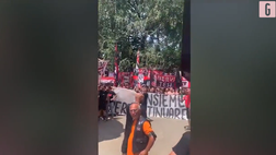 VIDEO Milan, coro-sfottò della Curva Sud all’Inter: “Ma c’è ancora Bologna…”