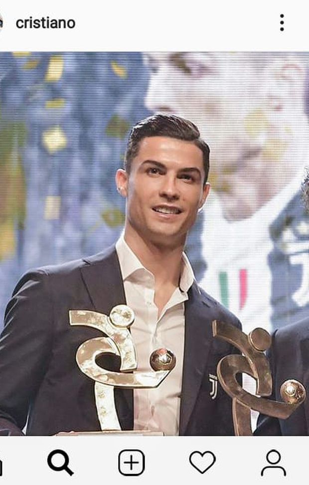 CR7 e il Pallone d'Oro al suo rivale CR7 e il Pallone d'Oro al suo rivale