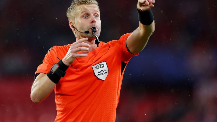 L'arbitro UEFA Glenn Nyberg | Europa League News (Getty Images) Arbitro UEFA Glenn Nyberg