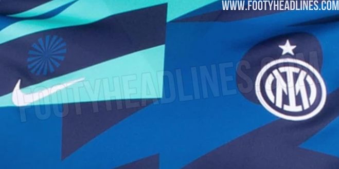 Inter, le immagini della maglia pre match 22-23: bandiere nazionali in blu, lancio entro luglio- immagine 3