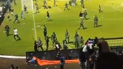 VIDEO – Invasione e incidenti: almeno 174 morti dopo una partita in Indonesia
