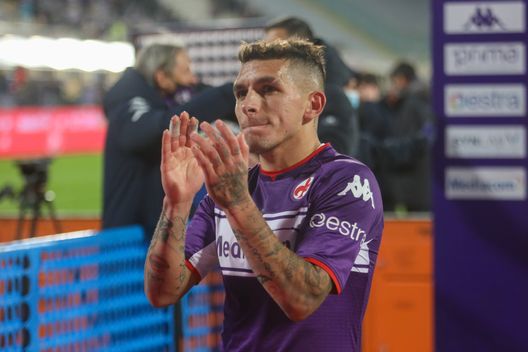 GERMOGLI PH: 11 DICEMBRE 2021 FIRENZE STADIO ARTEMIO FRANCHI SERIE A FIORENTINA VS SALERNITANA NELLA FOTO TORREIRA Dall’Inghilterra: Arsenal in pole per Vlahovic, Torreira decisivo?- immagine 2
