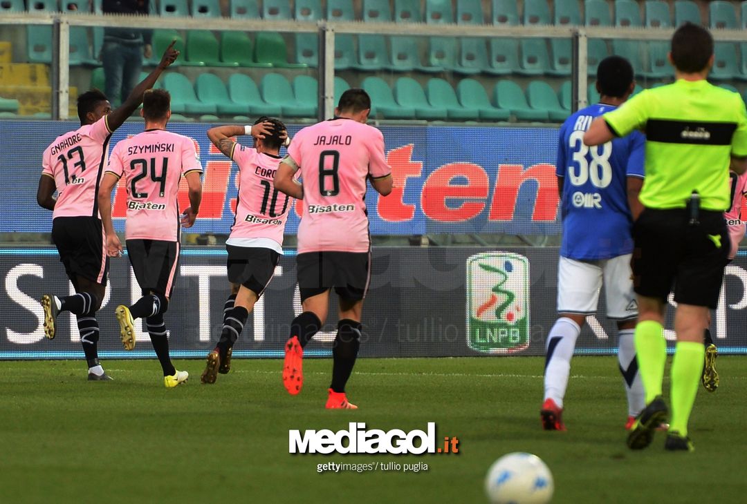  PALERMO, ITALY - JANUARY 27:  Eddy Gnahore' of Palermo celebrates after scoring his team's second goal during the Serie B match between US Citta di Palermo and Brescia Calcio on January 27, 2018 in Palermo, Italy.  (Photo by Tullio M. Puglia/Getty Images) 
