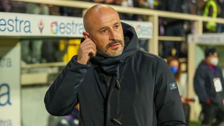GERMOGLI PH: 5 FEBBRAIO 2022 FIRENZE STADIO ARTEMIO FRANCHI SERIE A FIORENTINA VS LAZIO NELLA FOTO MISTER ITALIANO VINCENZO GERMOGLI PH: 5 FEBBRAIO 2022 FIRENZE STADIO ARTEMIO FRANCHI SERIE A FIORENTINA VS LAZIO NELLA FOTO MISTER ITALIANO VINCENZO