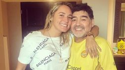 Maradona, la ex fidanzata lo vuole portare in tribunale: “Chiede più di 5 milioni di euro”