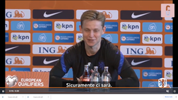 VIDEO Olanda, De Jong e l’espressione colorita su De LIgt: “Ha preso una pallonata dove fa molto male!”