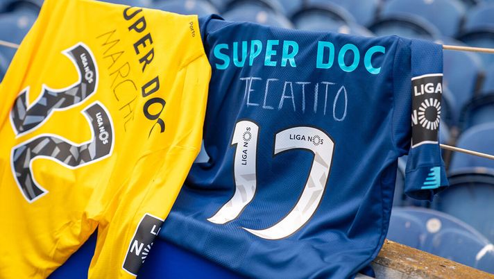 Sulle maglie di Porto e Sporting Libona la  Super Doc, una birra analcolica e, grazie al processo di dealcolizzazione attraverso il quale viene prodotta, consente di risparmiare alcol per la produzione di gel disinfettante da distribuire nei presidi ospedalieri del paese. 