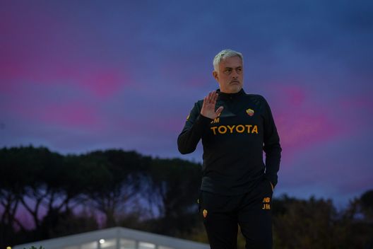 Getty Images Thinking Football Awards, Mourinho premiato per la carriera e si emoziona sul palco- immagine 2