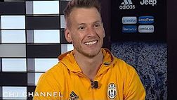Il mercato non è fatto di soli giocatori di movimento. Lo sa bene la Juventus, alle prese con i port